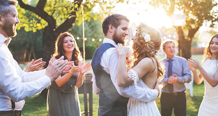 人前式とは 費用相場や魅力 人気の結婚式場ランキングを紹介 ウエディングパーク